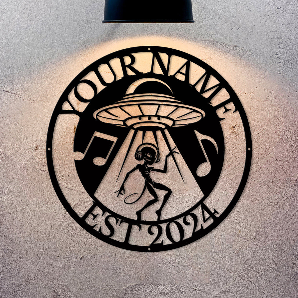 Personalized Alien UFO Music Metal Sign – Custom Name Wall Decor